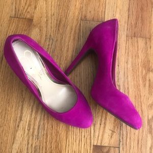 Jessica Simpson pumps
